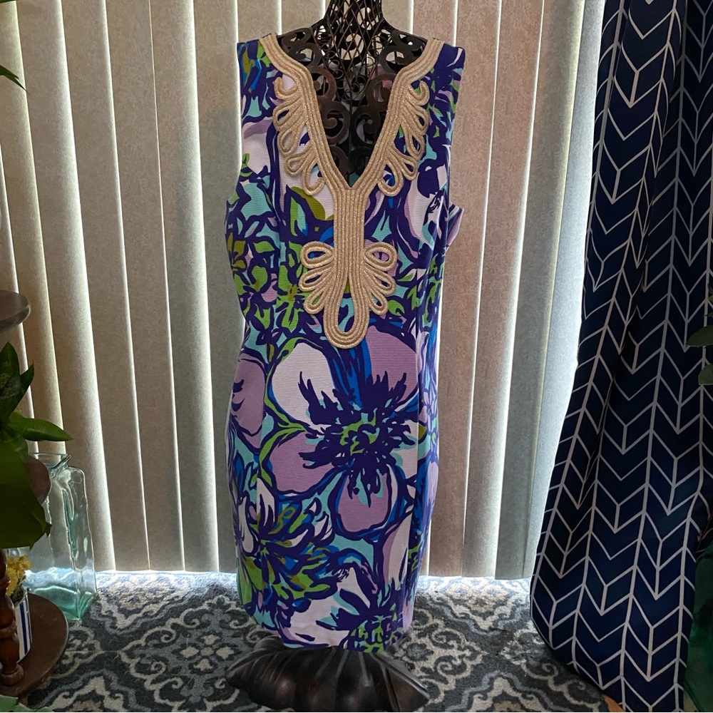 Lilly Pulitzer Sleeveless Blue & Violet Floral Shift Dress w/Embroidered Neck - Picture 6 of 12